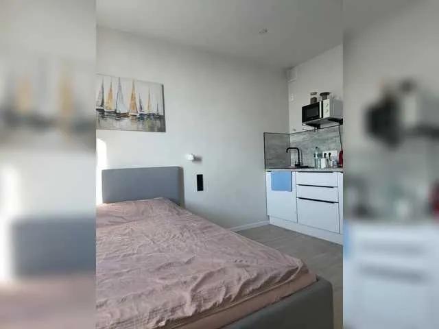 Watch Buffi, she wants to masturbate for you Buffi from BongaCams