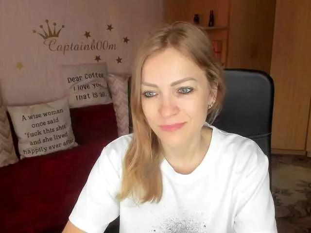 Masturbate to CherishSia, she wants to masturbate for you CherishSia from BongaCams