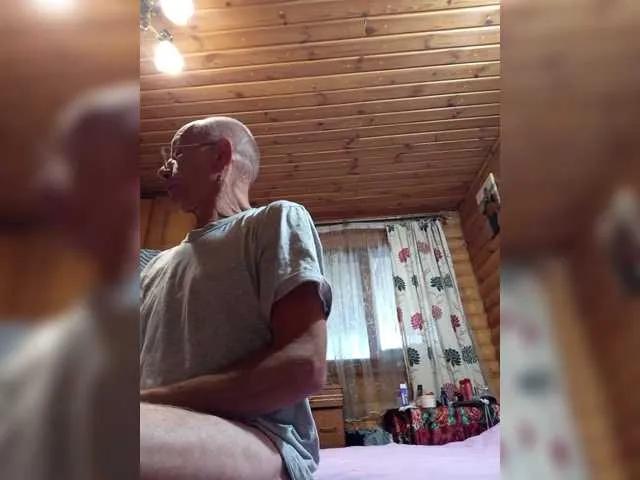 Explore CindyXErics, they want to masturbate for you CindyXErics from BongaCams