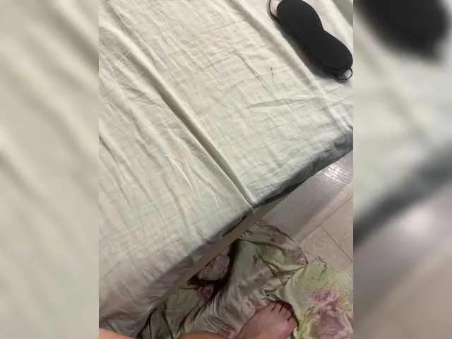 Watch BongaCams's Essss33331 Essss33331 from BongaCams