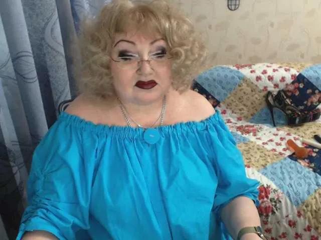 Naked Livingnextdoor wants you to fuck her body now livingnextdoor from BongaCams