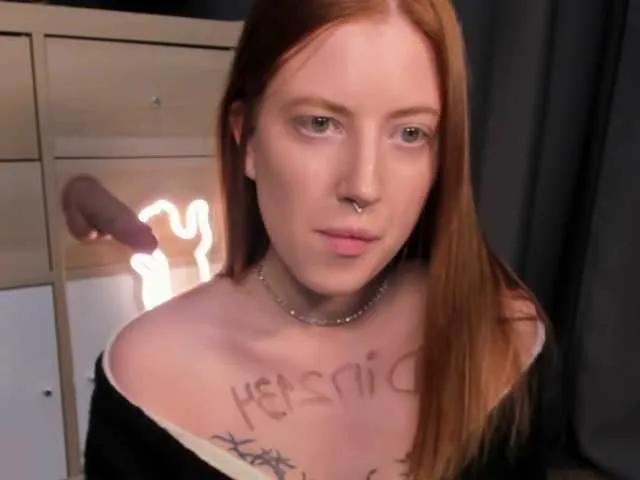 Explore Mancero, she wants to masturbate for you mancero from BongaCams