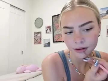 Naked Ariah_is_blonde wants you to fuck her body now ariah_is_blonde from Chaturbate