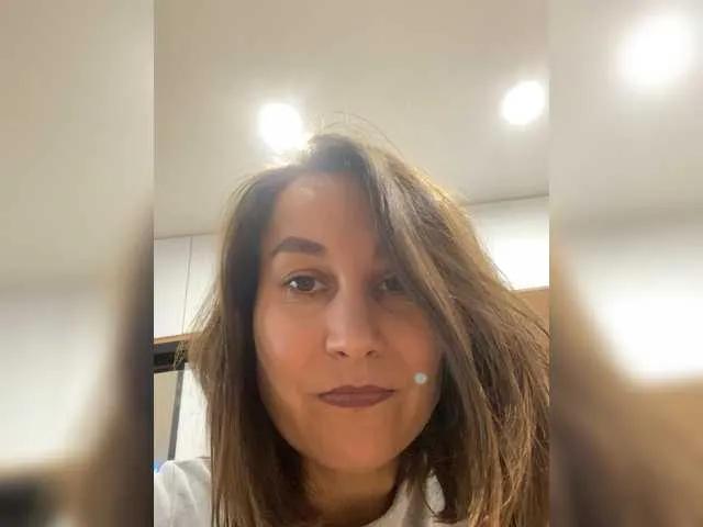 Explore AliceLili, she wants to masturbate for you AliceLili from BongaCams