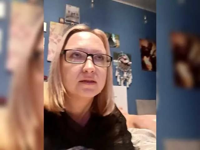 Explore BongaCams's Krasotkaa Krasotkaa from BongaCams