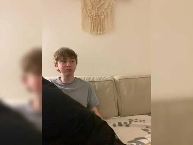 Masturbate to slutty slut LinaTwins LinaTwins from BongaCams