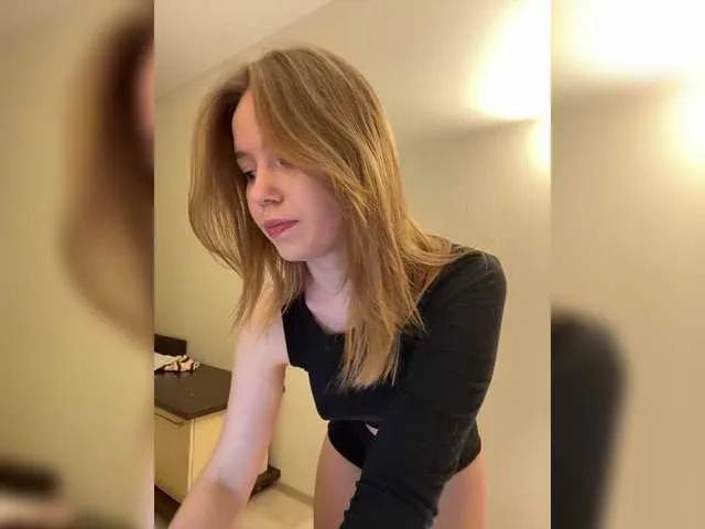 Sweet Mariaaa-1 wants you to fuck her body now mariaaa-1 from BongaCams