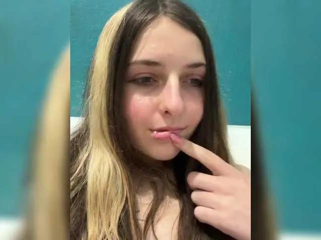 Discover VelvetMoon11, she wants to masturbate for you VelvetMoon11 from BongaCams