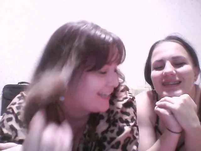 Try Yxoooeiy, they want to masturbate for you Yxoooeiy from BongaCams