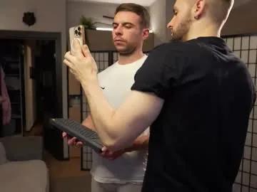 Explore sexy camslut Muscularfriend muscularfriend from Chaturbate