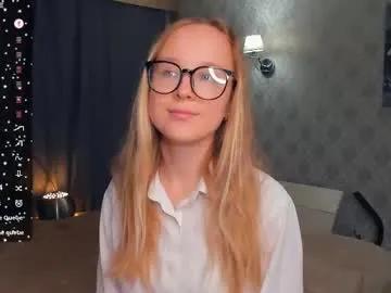 Try sexy slut Nicolavanderbie nicolavanderbie from Chaturbate