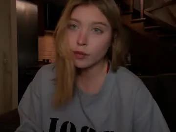 Masturbate to 19 years old vanillalivitski from Chaturbate vanillalivitski from Chaturbate