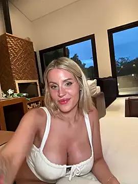 Naked Jasminesummer wants you to fuck their body now jasminesummer from StripChat