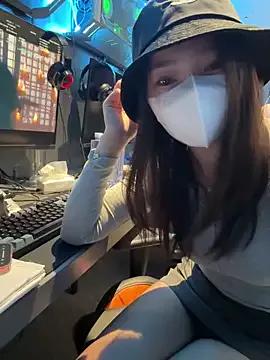 Naked Nideanbaby wants you to fuck their body now nideanbaby from StripChat